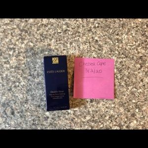 Estée Lauder Foundation- 2N1/Desert Beige